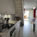 Apartment Duplex 3 Pieces, 6 Couchages, Proche Plage, Parking, - Fr-1-251-873