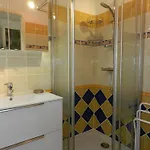 Apartment Duplex 3 Pieces, 6 Couchages, Proche Plage, Parking, - Fr-1-251-873 Le Lavandou