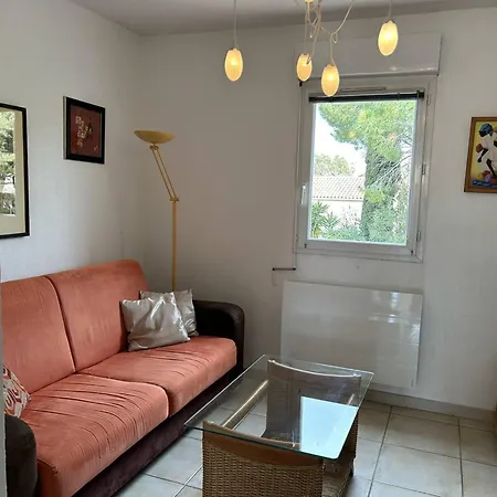 Duplex 3 Pieces, 6 Couchages, Proche Plage, Parking, - Fr-1-251-873 Apartment Le Lavandou